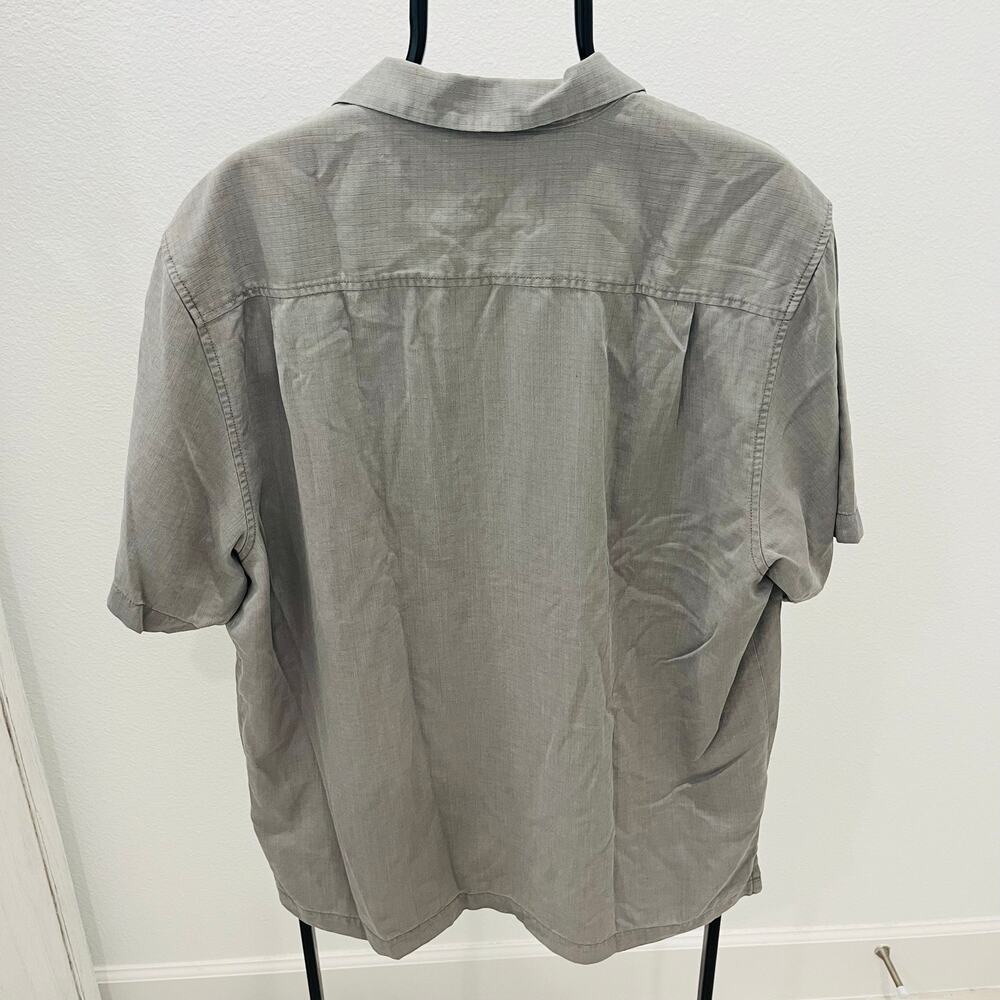Tommy Bahama Mens Large L Gray Silk Blend Short Sleeve Camp Button Shirt Marlin - Picture 2 of 4